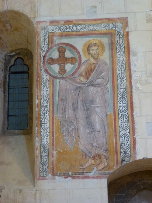 apôtre portant la croix de consécration; fresque de l'église San Bevignate; photo JP SCHMIT