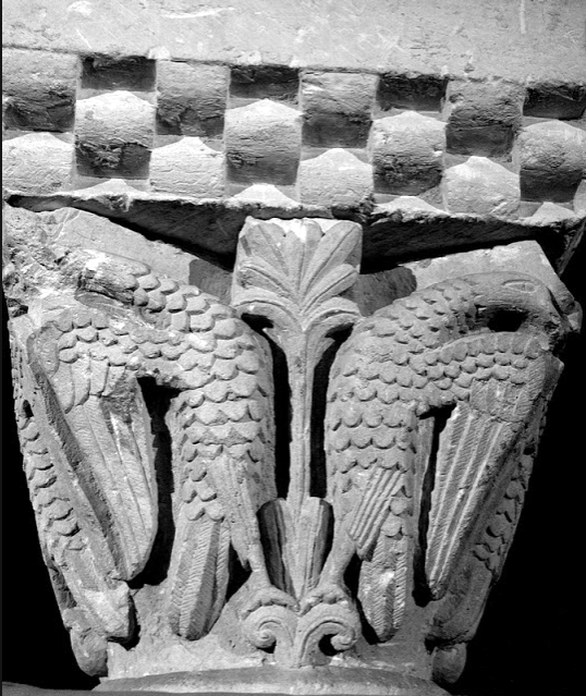Constellation de l'Aigle et de la Flèche; chapiteau de la salle capitulaire de Moissac; XIe siècle