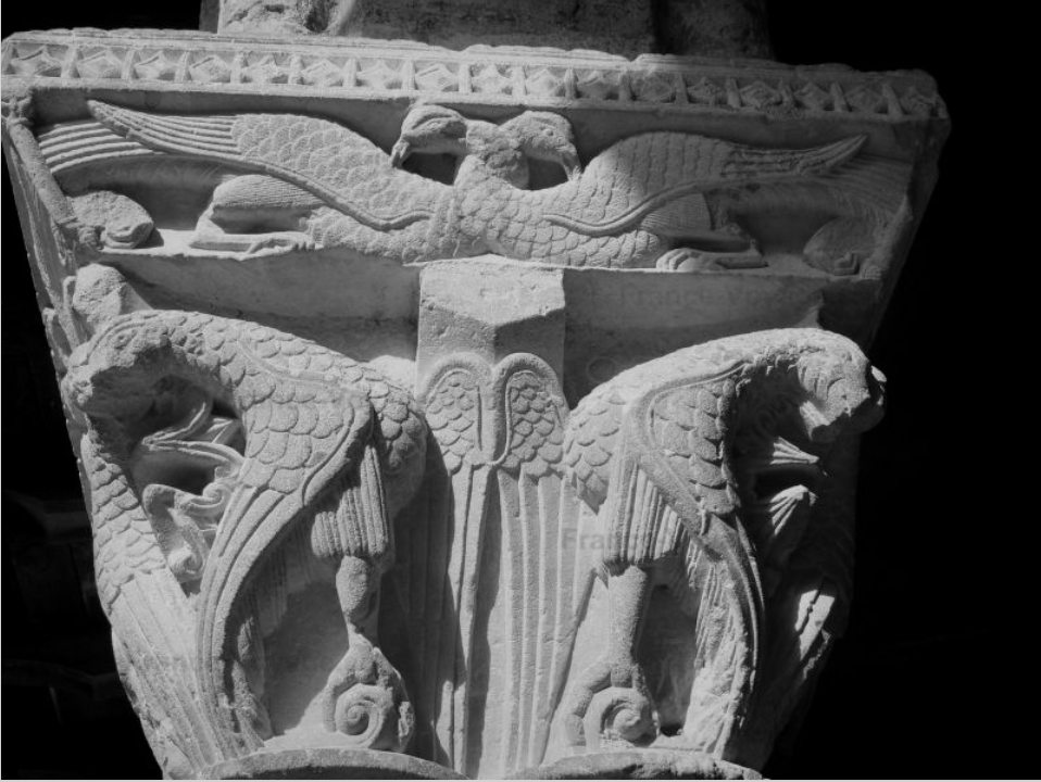 Deux aigles au cou noué; chapiteau du cloître de Moissac; XIe siècle