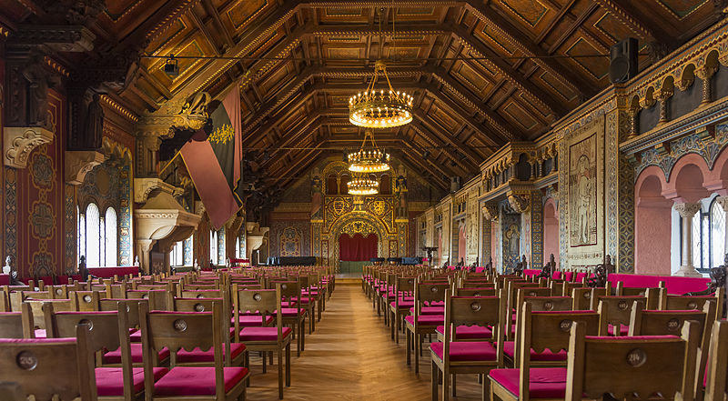 Salle où fut présentée Parzival au château de la Wartbourg; source photo: Wikipédia
