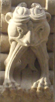 décor sculpté; basilique St-Sernin de Toulouse; photo JP Schmit